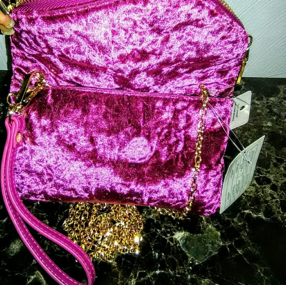 Purplish Crush Velvet Purse! - Picture 8 of 8